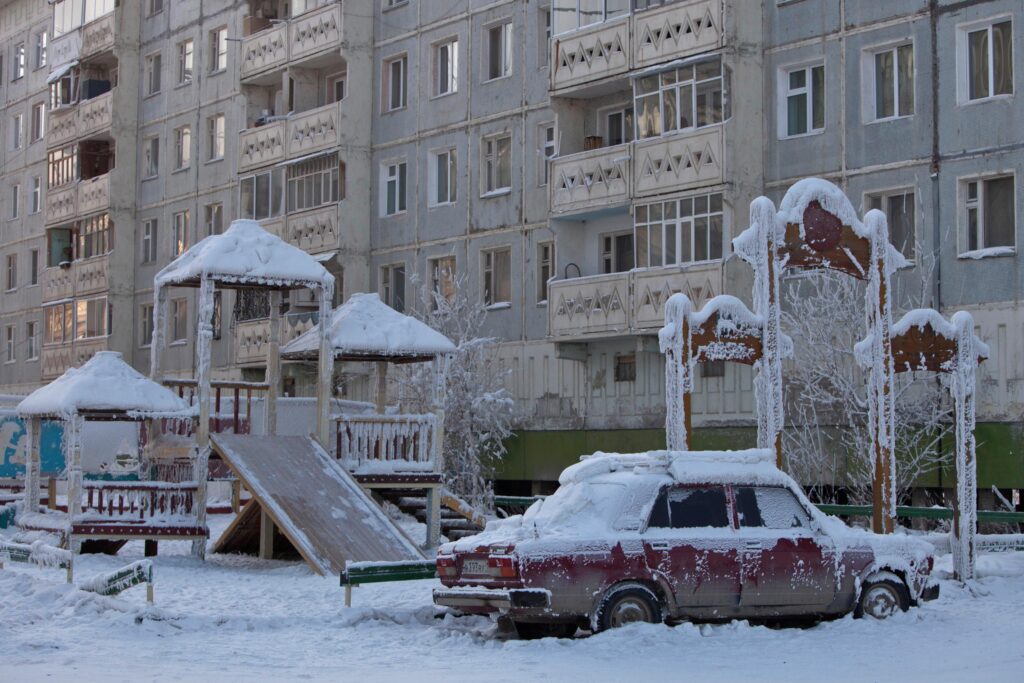 ବିଶ୍ୱର ସବୁଠାରୁ ଥଣ୍ଡା ସ୍କୁଲ || coldest school in the world